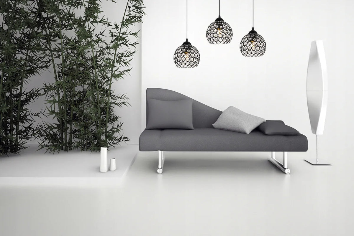GLAMŪRINIS TRIJŲ ŠVIESOS ŠALTINIŲ PAKABINAMAS LUBINIS ŠVIESTUVAS „CRYSTAL“ SU KRIŠTOLINIAIS ELEMENTAIS
