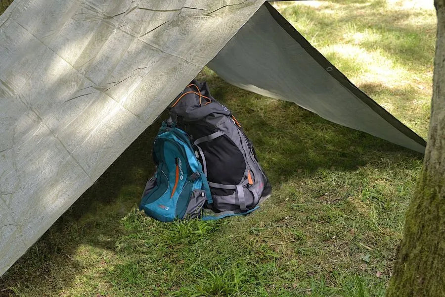 Hornhill Tarp 3x3 – vandeniui atsparus brezentas, pastogė, palapinės dugnas