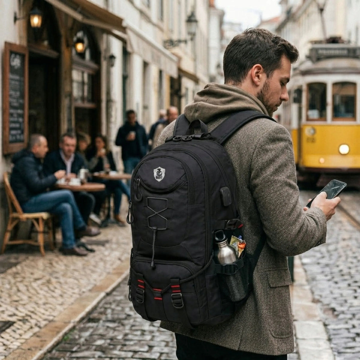 Jaunimo miesto kuprinė nešiojamam kompiuteriui, vandeniui atspari, talpi, 30 l, juoda