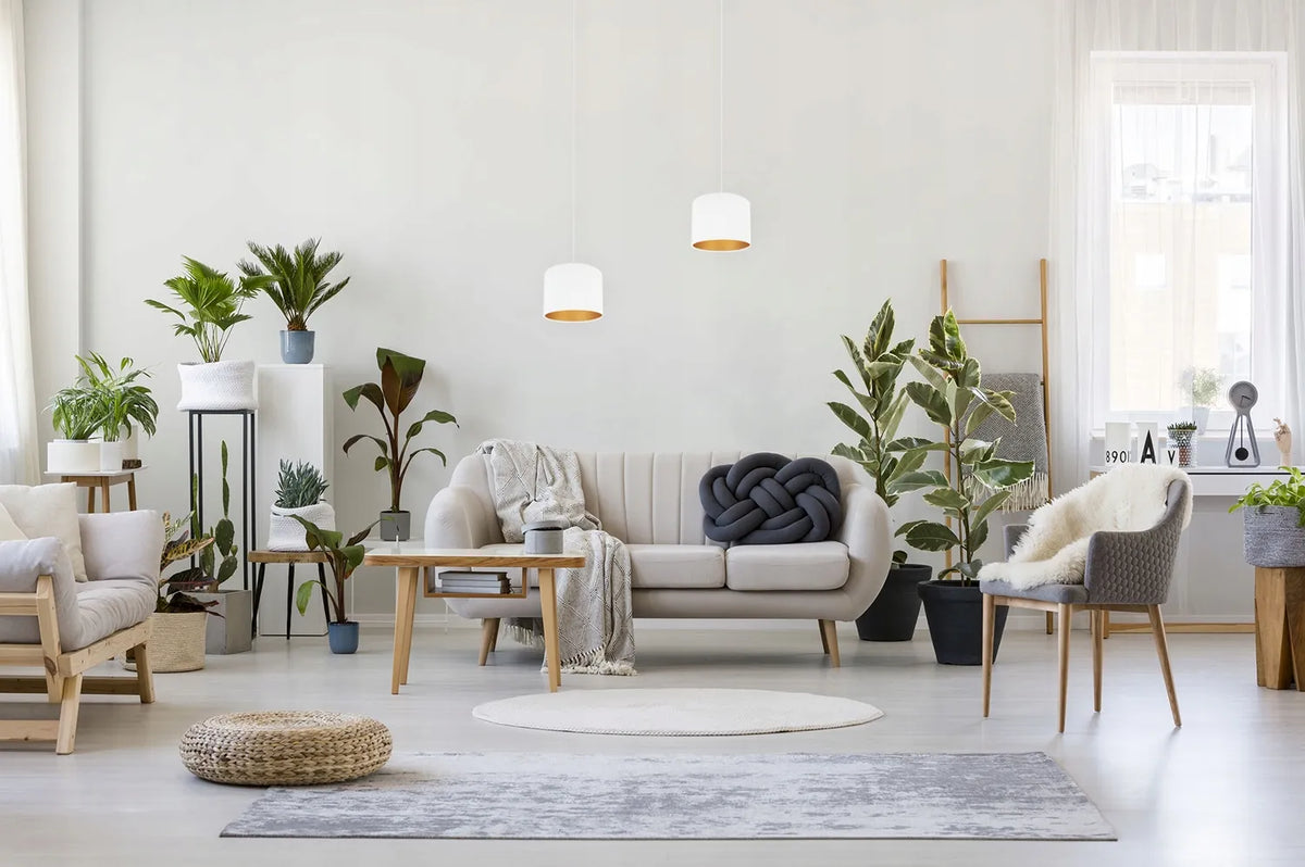 Kabantis lubinis šviestuvas „MEDIOLAN“ su elegantišku žaliu tekstiliniu gaubtu, juodas, Light Home