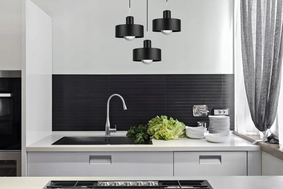 Kabantysis lubinis šviestuvas LIGHT HOME BARCELONA 2295/3/OW/C, juodos ir baltos spalvos, trigubas, GLAMOUR stiliaus