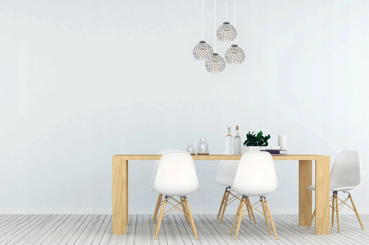 Kabantysis šviestuvas „CRYSTAL“ GLAMOUR, chromo ir baltos spalvos, modernus, su blizgančiais kristalais