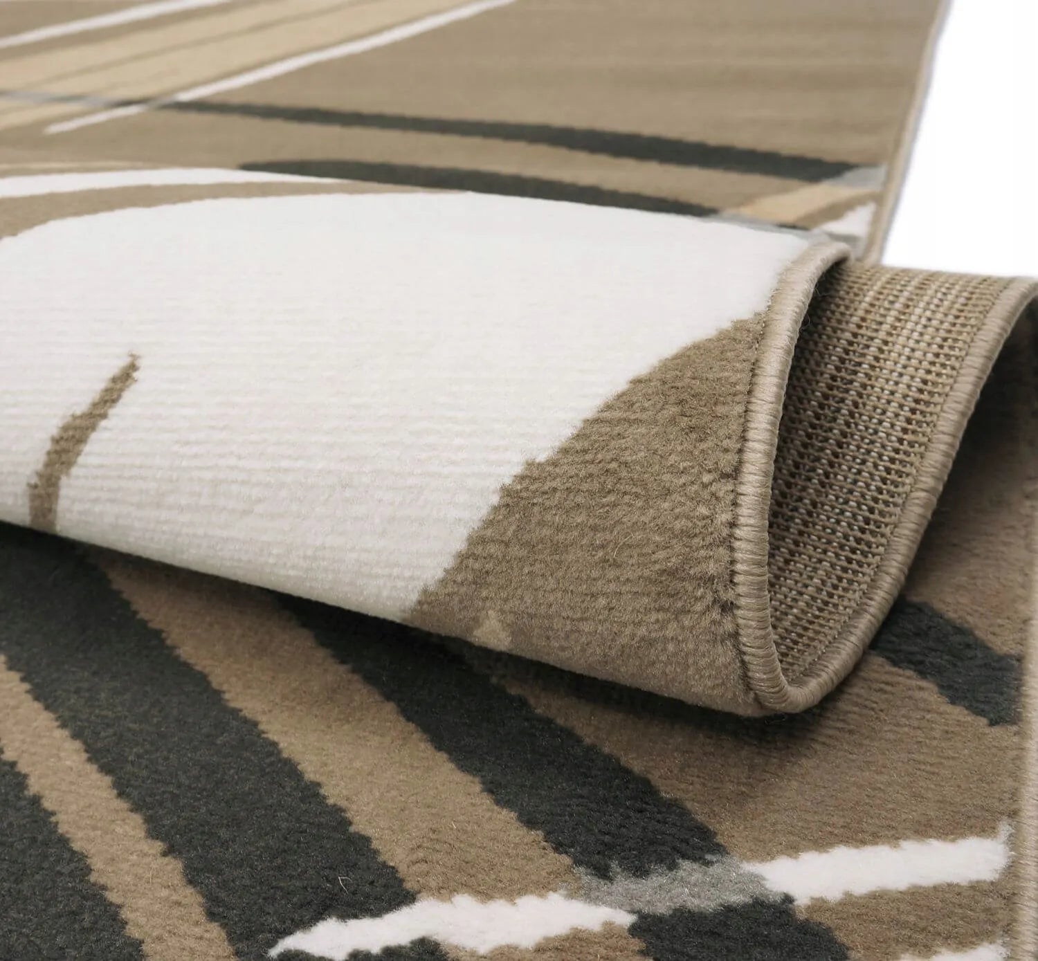 Modernus smėlio spalvos kilimas svetainei 120x180 BCF – stilingas namų akcentas