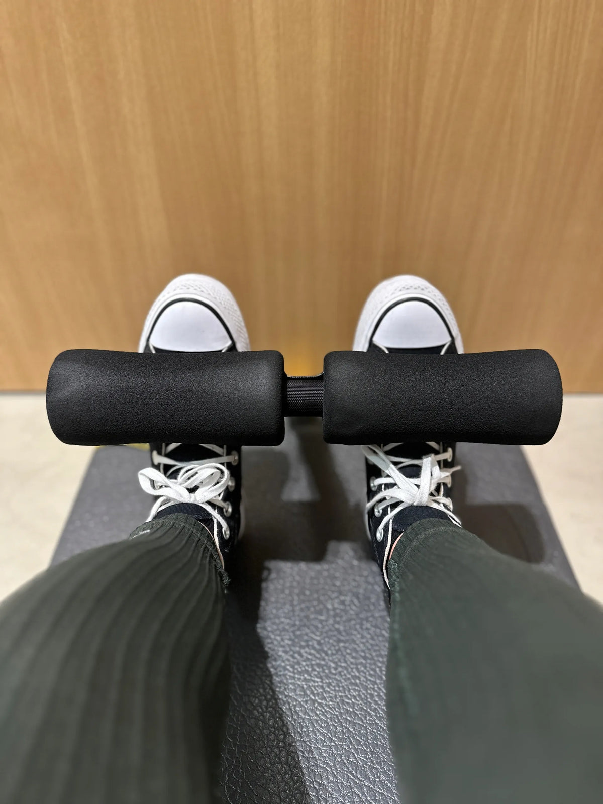 MuscleForge Nordic Curl treniruoklis kojų dvigalviams raumenims, laikiklis atsilenkimams su durų tvirtinimu