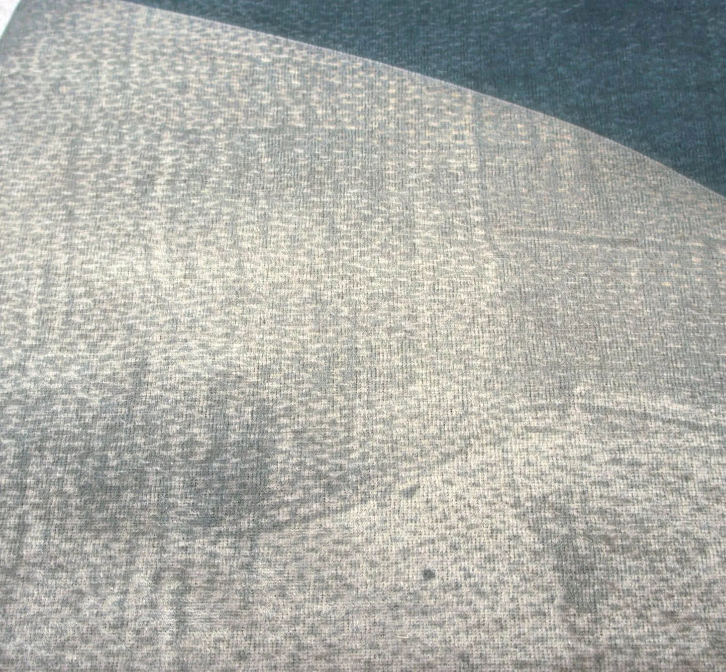 NESLYDUS kilimas svetainei – madingas, modernus, lofto stiliaus, 60x100 cm
