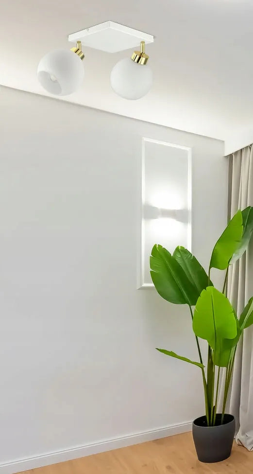 Pakabinamas lubinis šviestuvas – baltas sietynas su stikliniais gaubtais White Glass AG2 LED E27