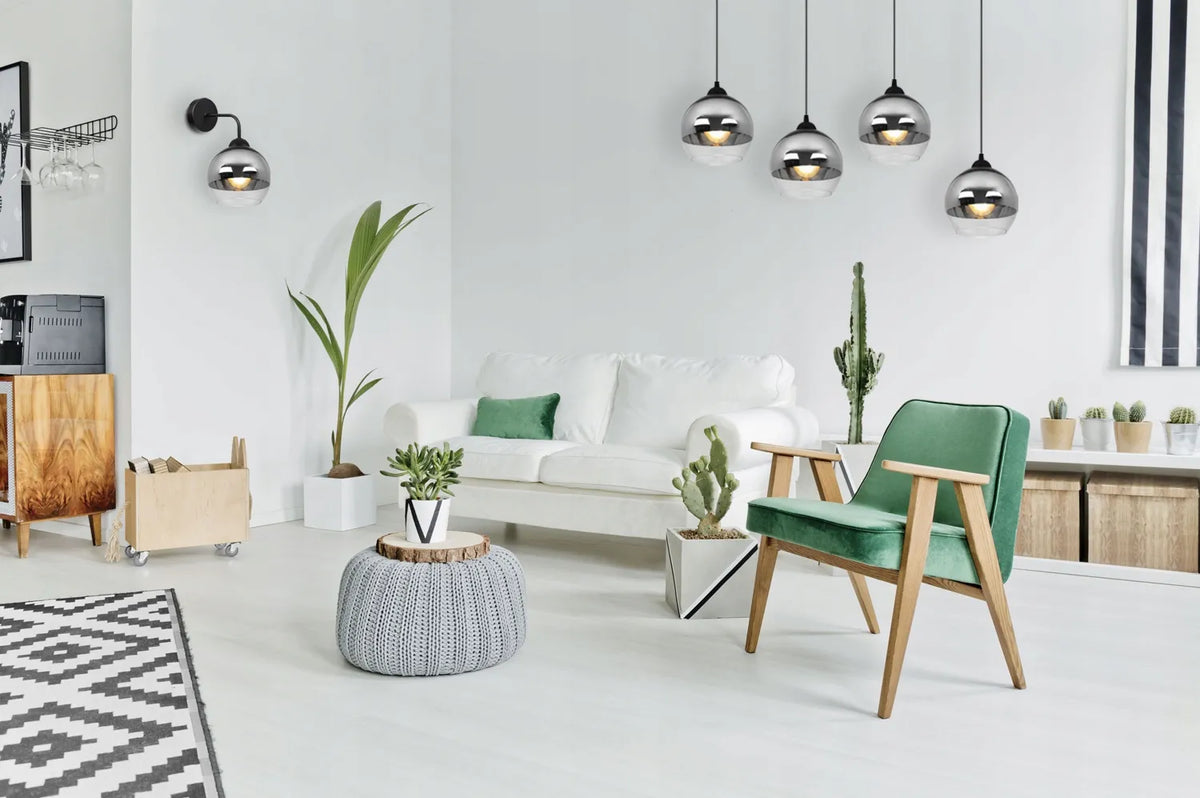Pakabinamas lubinis šviestuvas „BERGEN“ su stikliniais gaubtais, chromuota juosta, 4 x E27, Light Home