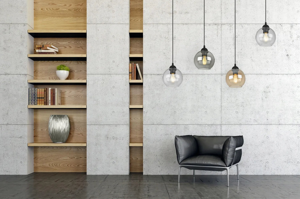 Pakabinamas lubinis šviestuvas „HAGA“ su vienu stikliniu gaubtu, lofto stiliaus, modernus – Light Home