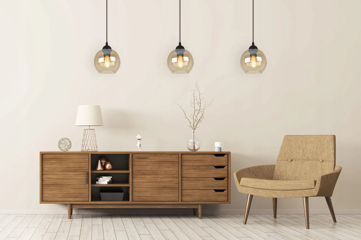 Pakabinamas lubinis šviestuvas „HAGA“ su vienu stikliniu gaubtu, lofto stiliaus, modernus – Light Home