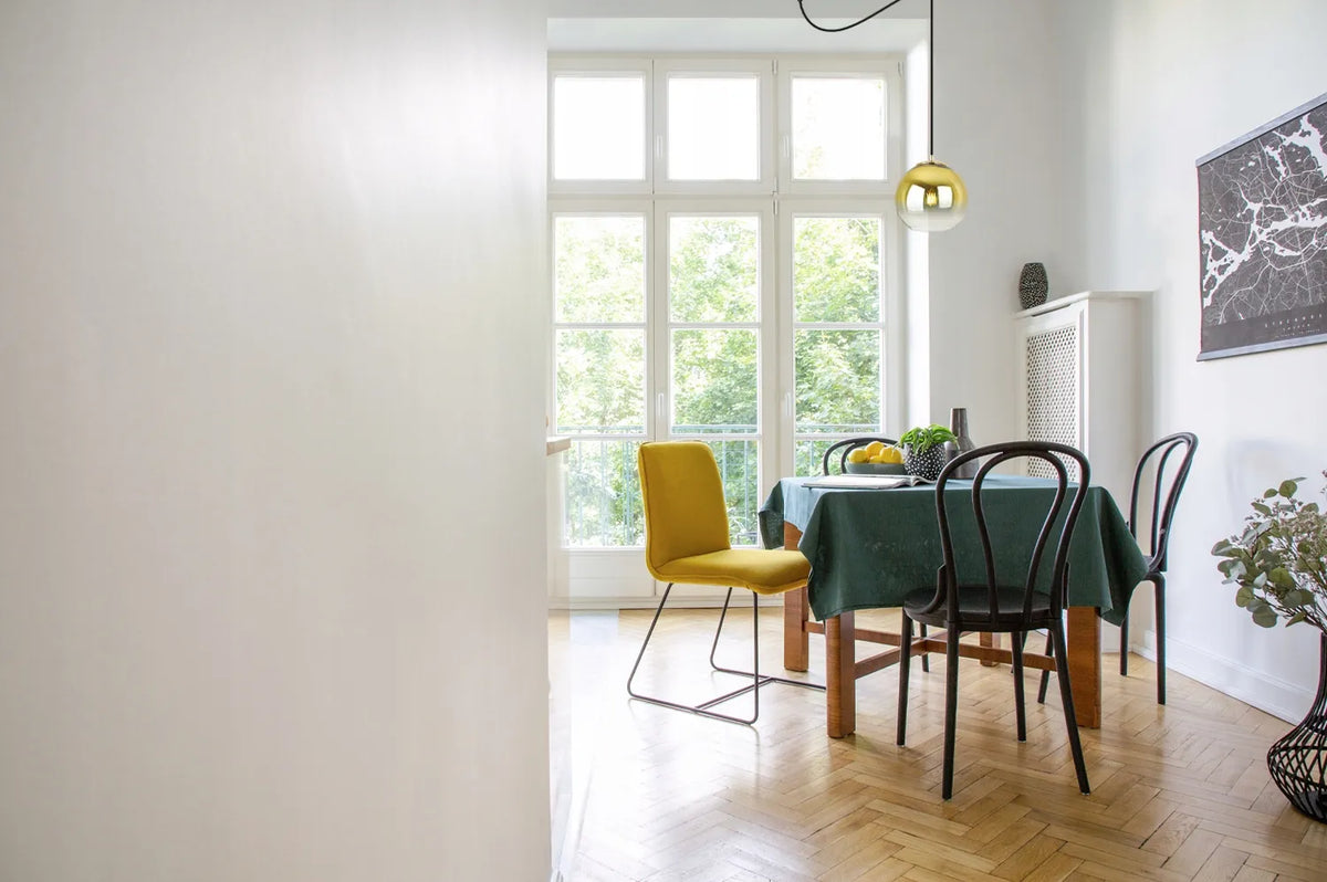 Pakabinamas lubinis šviestuvas „Light Home“ SPIDER BERGEN GOLD 2330/1/15, viengubas, juodas, su auksiniu 15 cm gaubtu