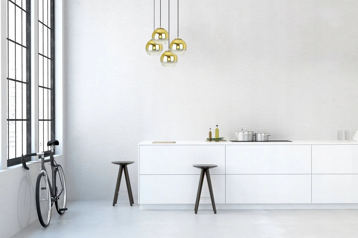 PAKABINAMAS LUBŲ ŠVIESTUVAS „BERGEN GOLD“ – AUKSINIAI STIKLINIAI GAUBTAI, 4 ŠVIESOS ŠALTINIAI, „GLAMOUR“ STILIUS