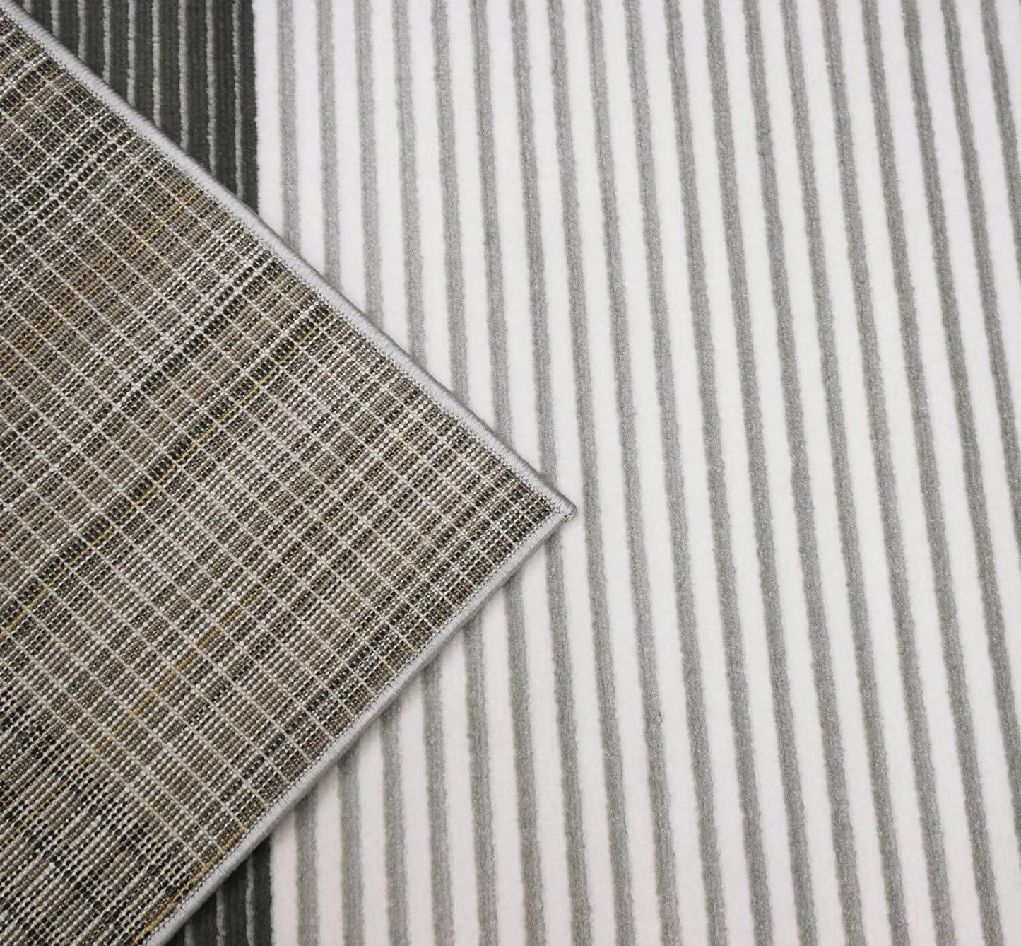 Pilkas modernus kilimas svetainei 120x180 cm, skirtas virtuvei ir kambariui