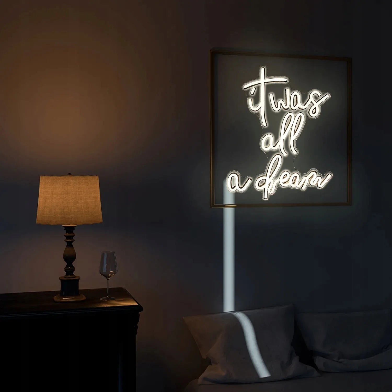 SIENINIS LED NEONAS "IT WAS ALL A DREAM" 42x33 cm