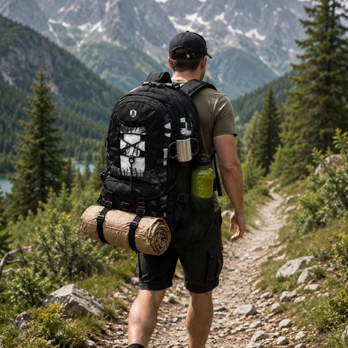 Trekinginė turistinė kuprinė stovyklavimui ir žygiams į kalnus 40L