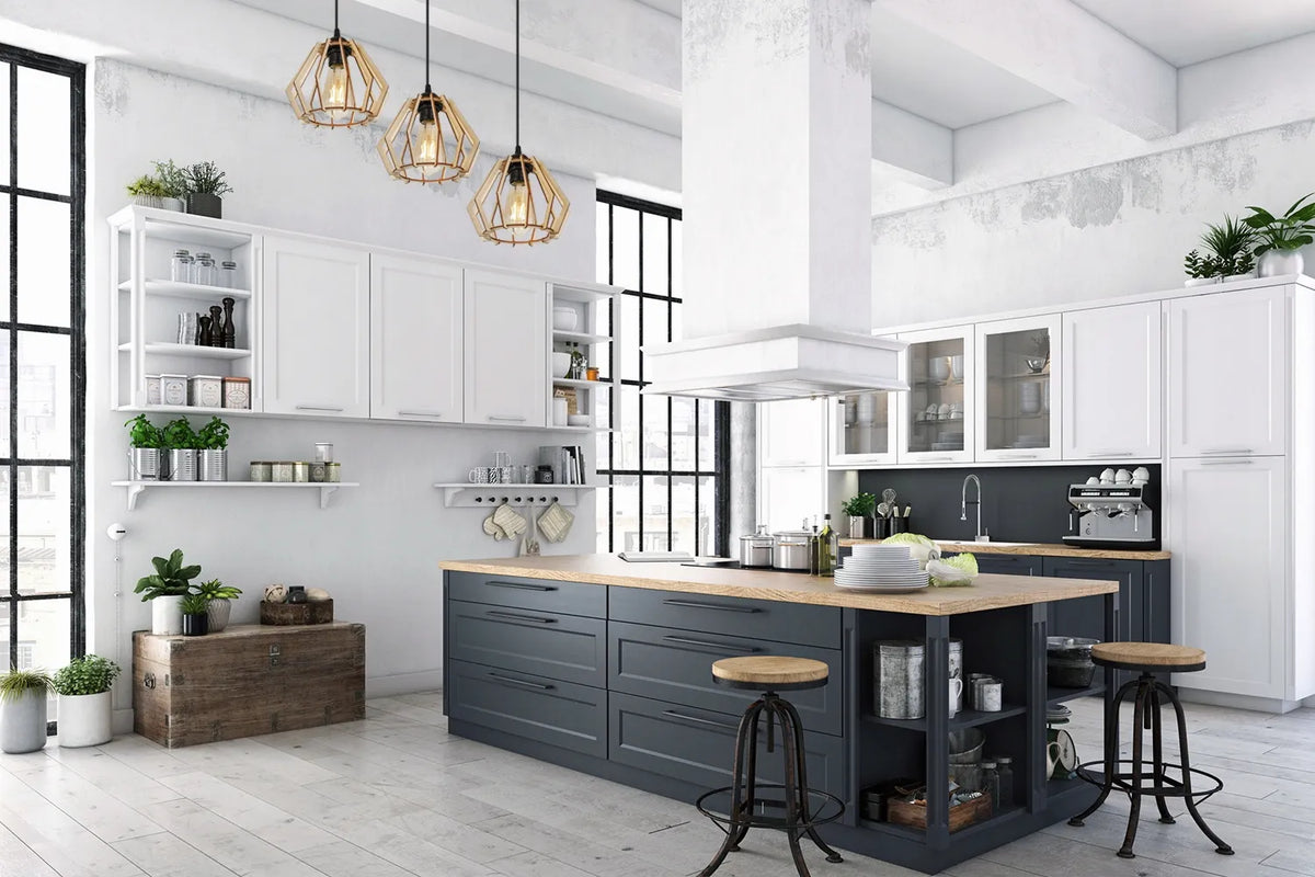 TRIJŲ ŠVIESOS ŠALTINIŲ KABAMAS LUBINIS ŠVIESTUVAS „TIMBER“ – MEDINIS, MODERNUS, BOHO, LED
