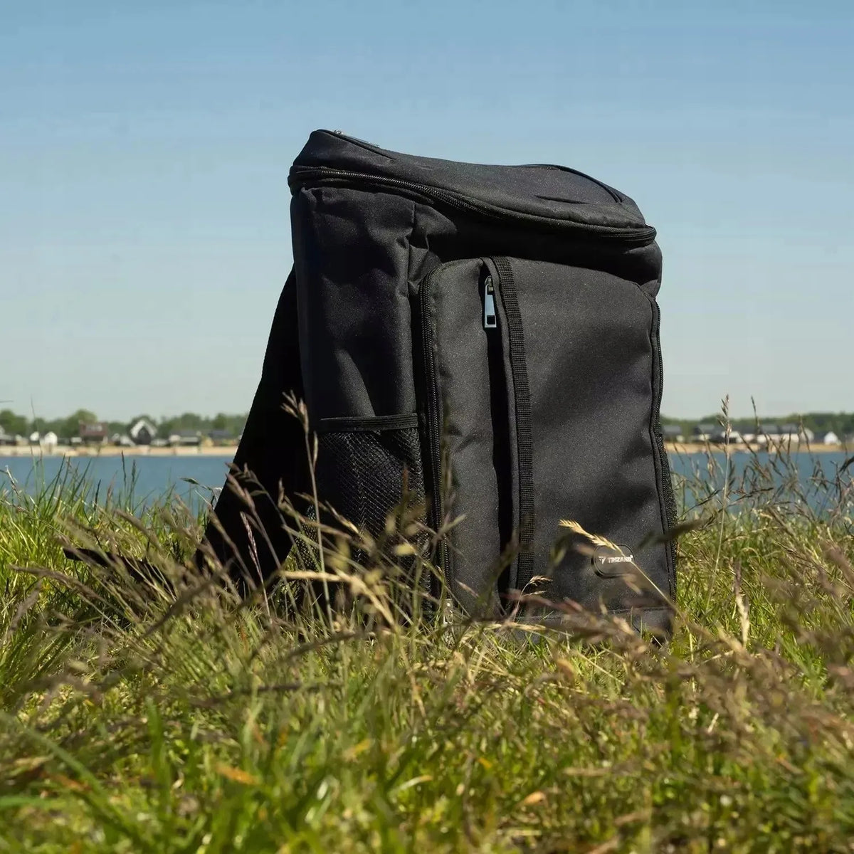 Trizand termoizoliacinė turistinė kuprinė, juoda, 26 l, vandeniui atspari
