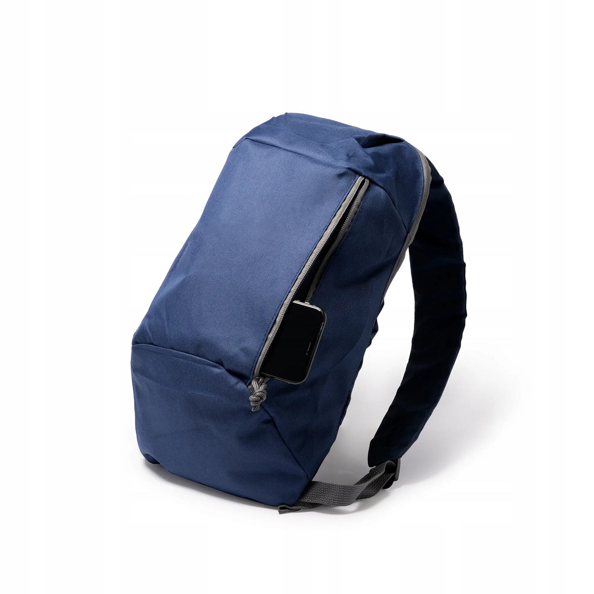 Vandeniui atspari turistinė kuprinė 10l 40x20cm, juoda